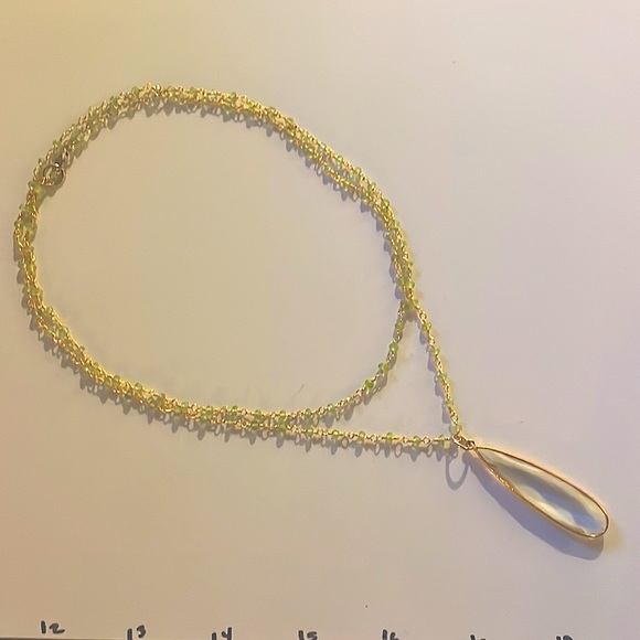 New Faceted Peridot necklace with Quartz pendant - Picture 5 of 6